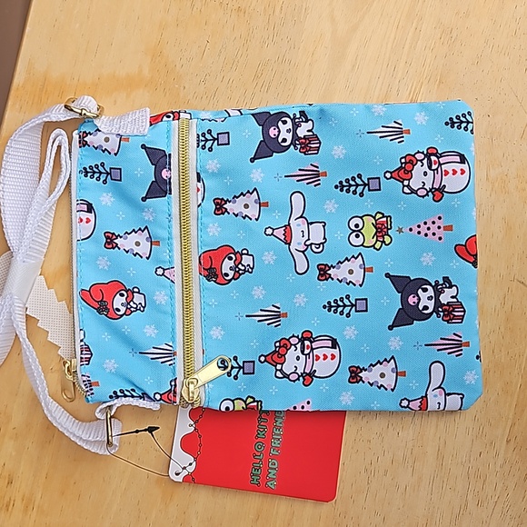SANRIO HELLO KITTY AND FRIENDS CROSSBODY BAG - Picture 11 of 11